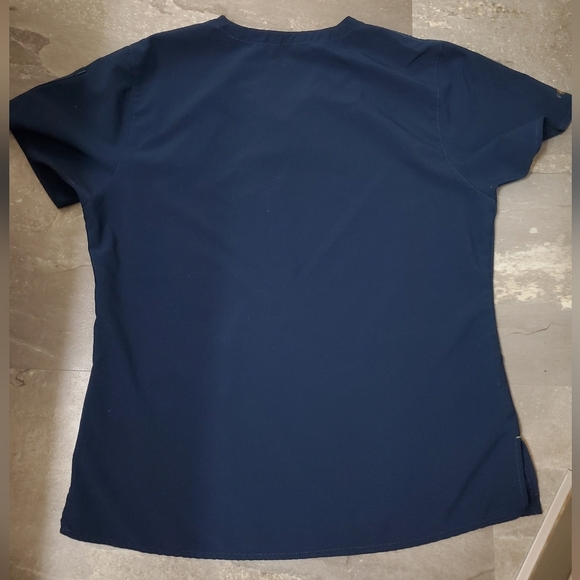 Carhartt Force Scrub Fitted Top. Dark Blue with Green Accents. Size L. - Picture 8 of 9